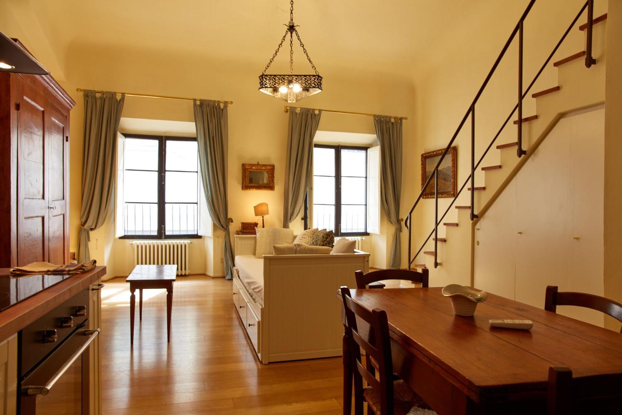 In Via Ginori In A Historical Palazzo With Elevator Apartamento