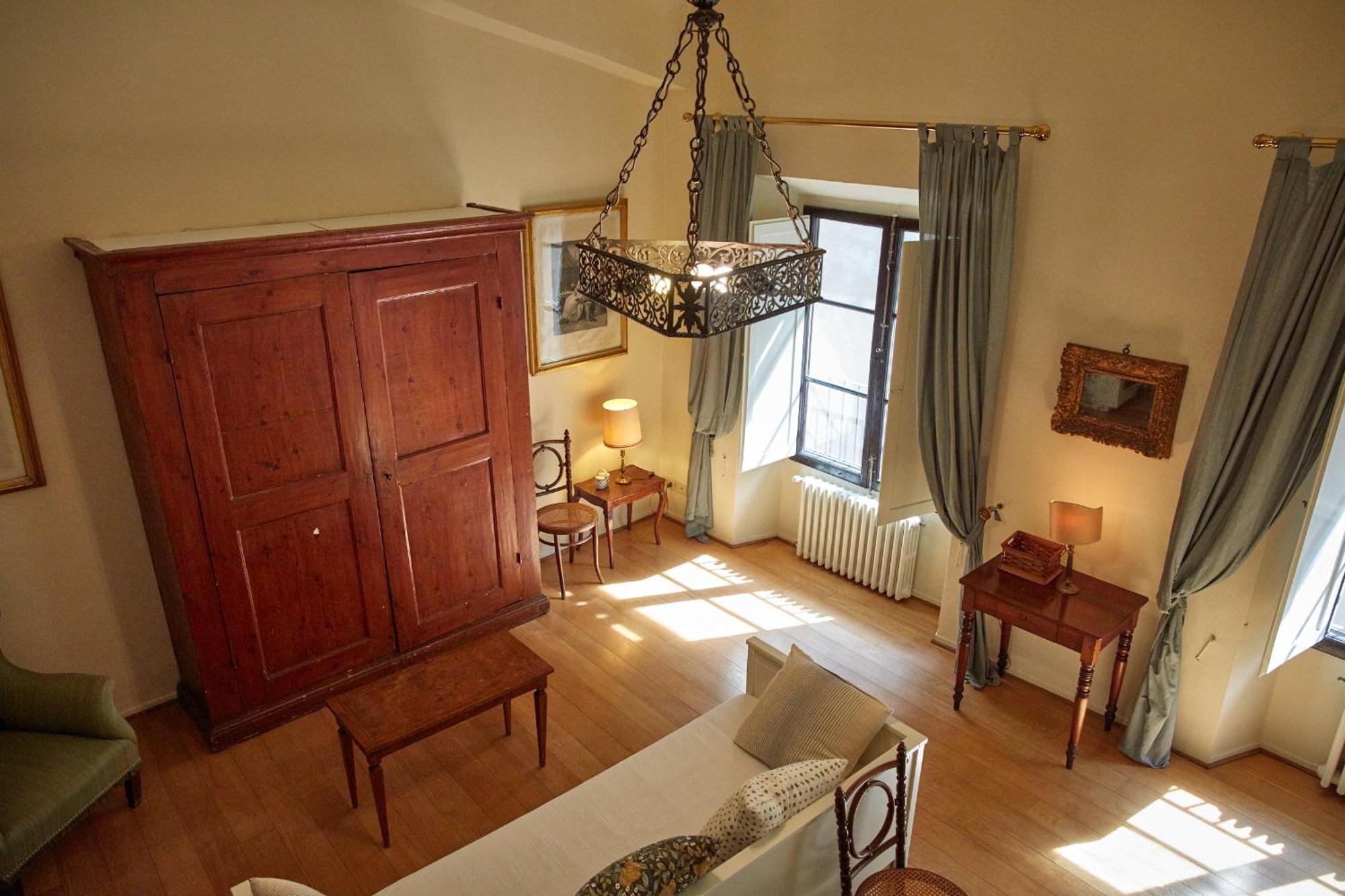 In Via Ginori In A Historical Palazzo With Elevator